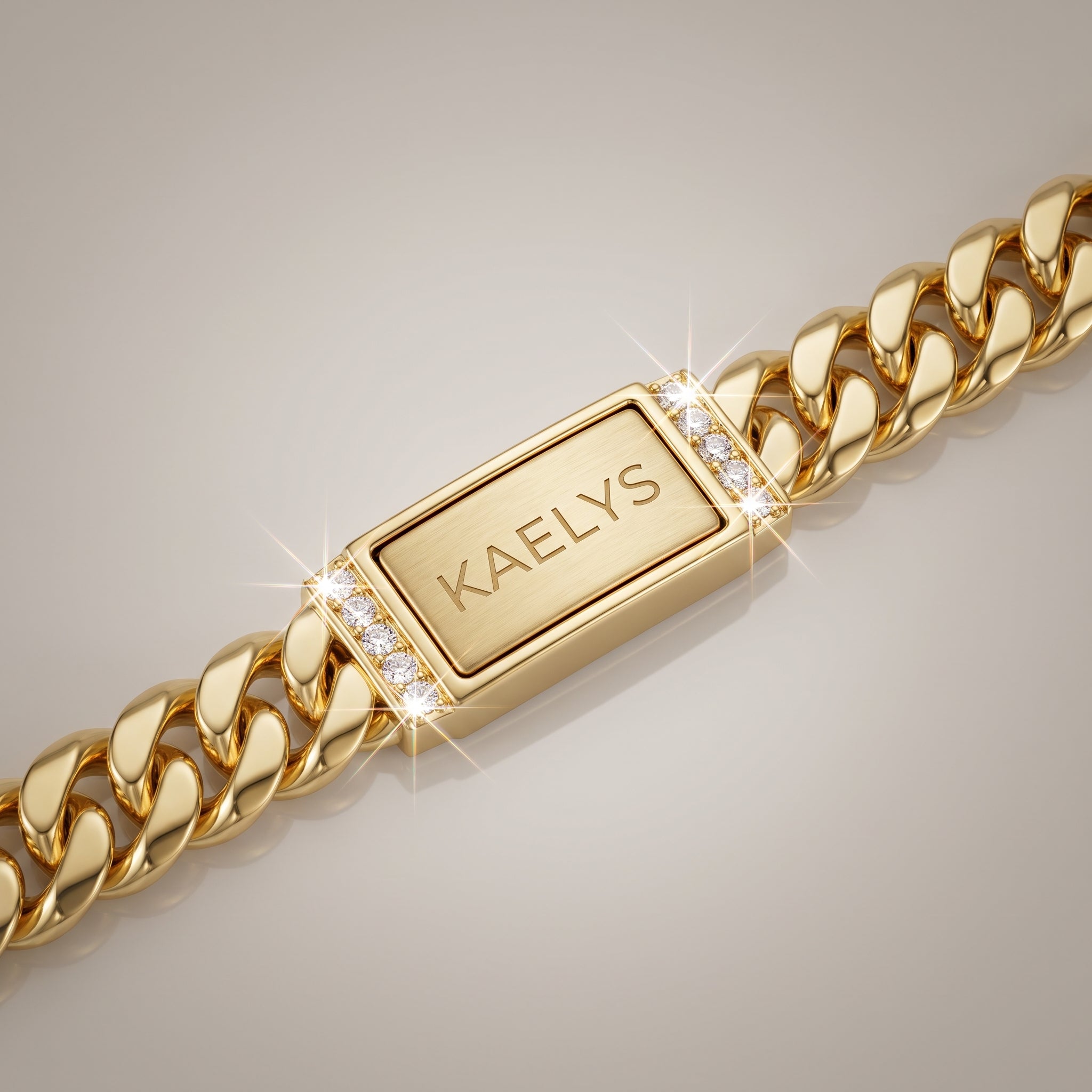 KAELYS · Sagré — Cadena cubana chapada en oro con cruz de Cristo